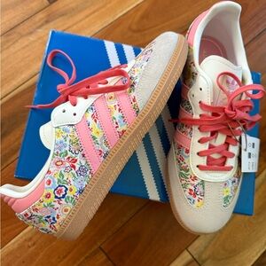 Liberty London Samba OG Shoes - youth size 4.5